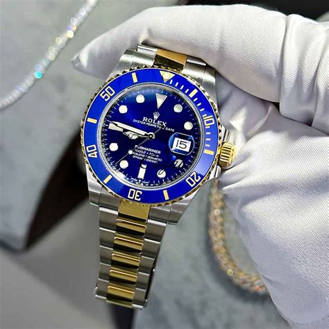 Rolex Submariner Date watch: Oystersteel .